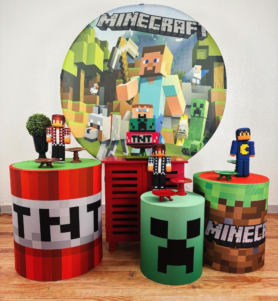 Decoração Pegue e Monte Tema Minecraft - Maya Locações Piracicaba